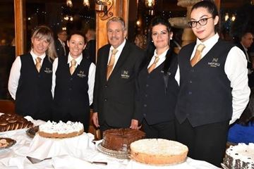 Picture of Waiter